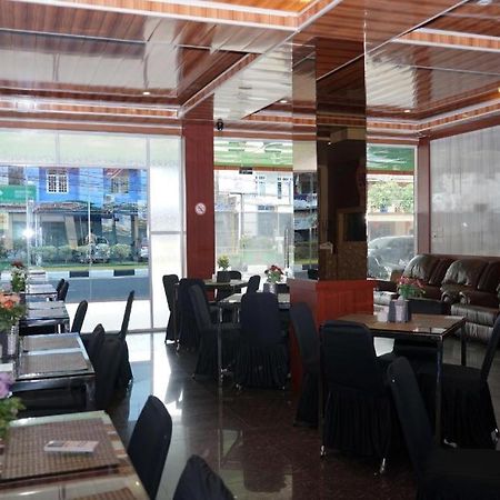 Ren'Z Hotel Pangkal Pinang Bagian luar foto