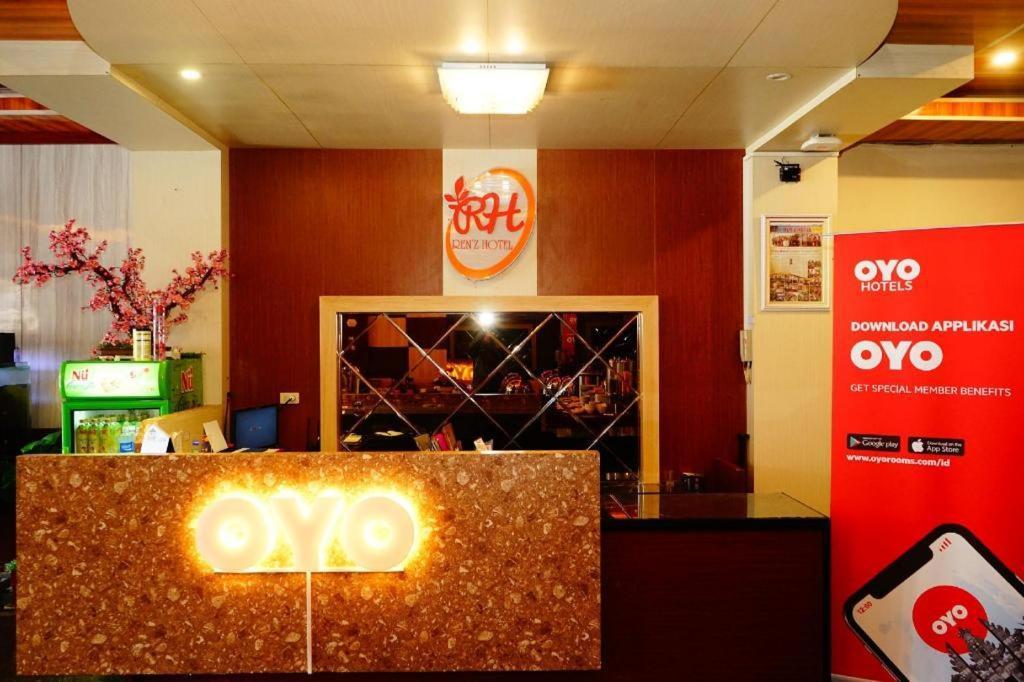 Ren'Z Hotel Pangkal Pinang Bagian luar foto