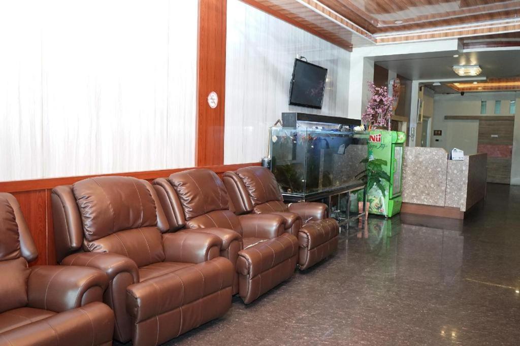 Ren'Z Hotel Pangkal Pinang Bagian luar foto